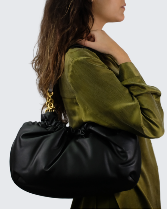 Bolso piel arrugado cadena dorada 8044652