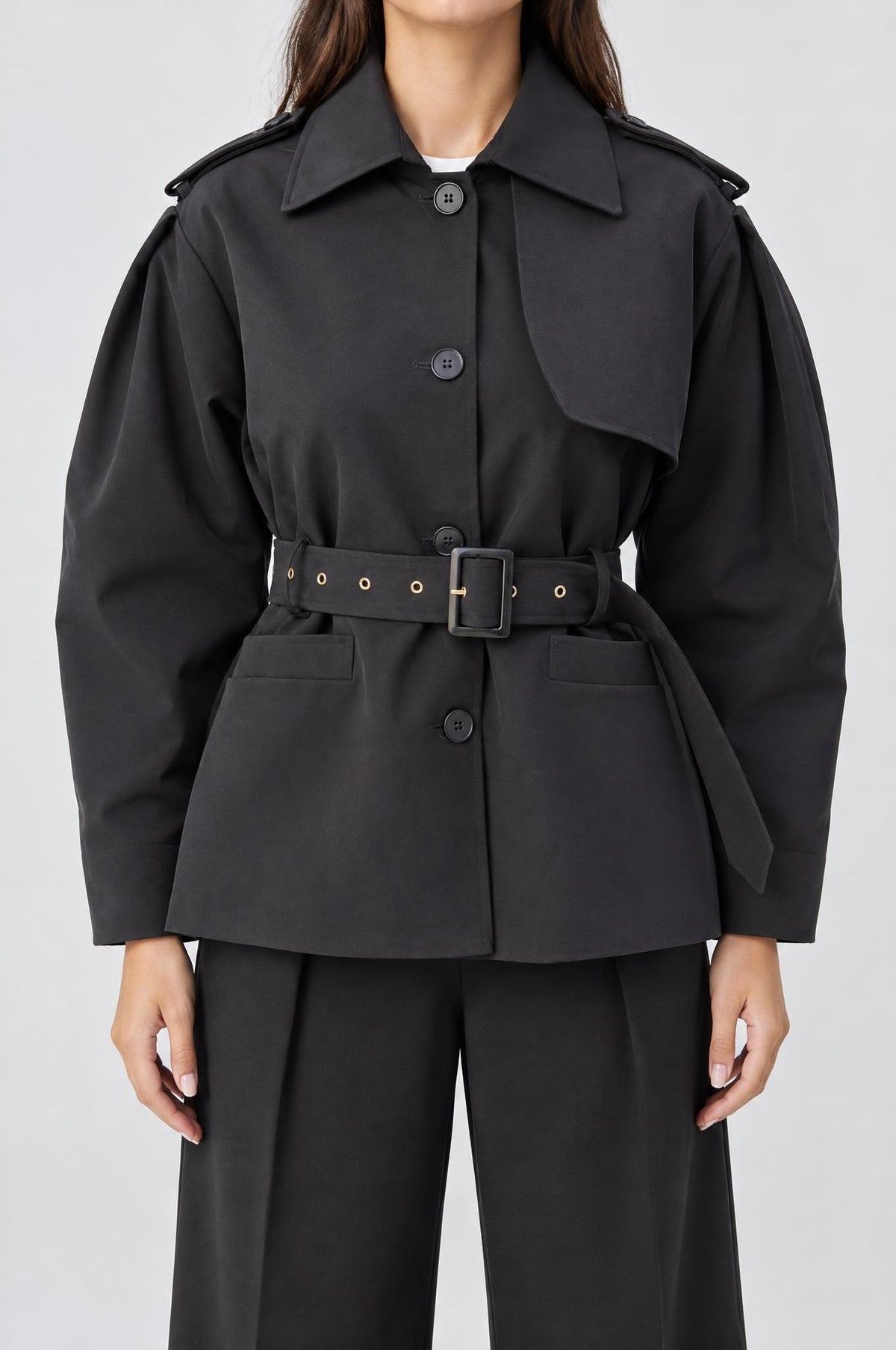 Gabardina manga abullonada V26159