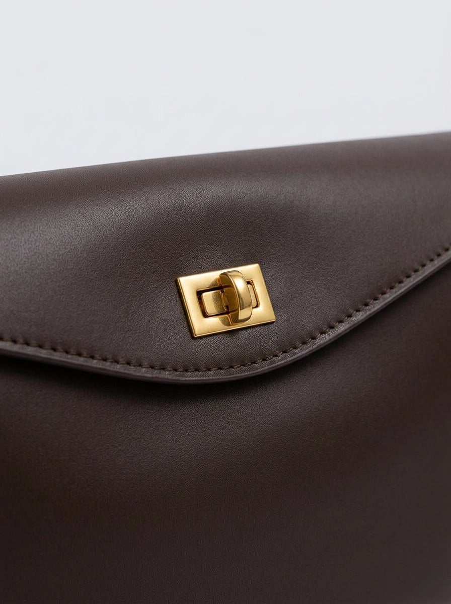 Bolso rectangular cierre oro 8047150