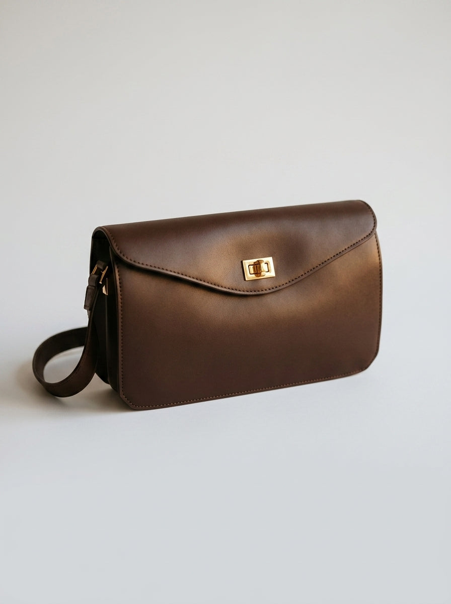 Bolso rectangular cierre oro 8047150